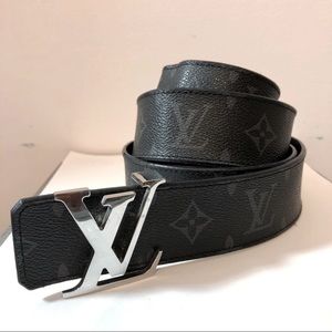 Louis Vuitton Mongram LV initiales reversable leather belt